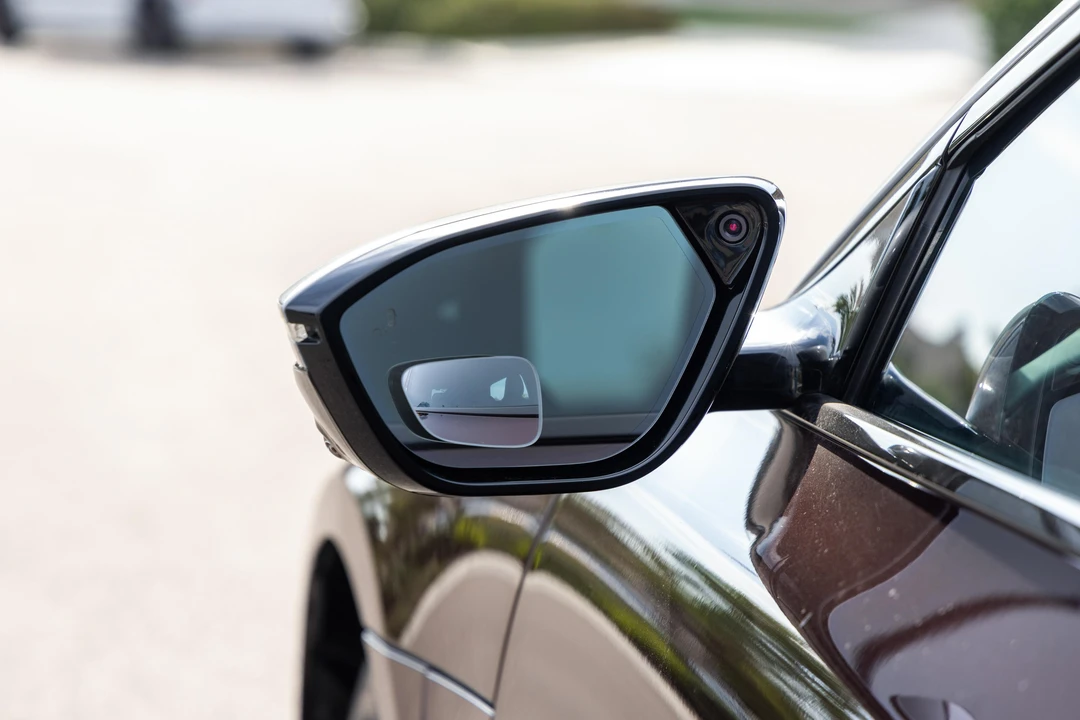 2022 Lucid Air - Image 18 of 31