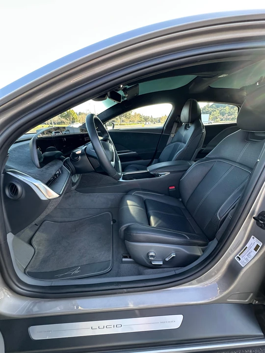 2022 Lucid Air - Image 28 of 31