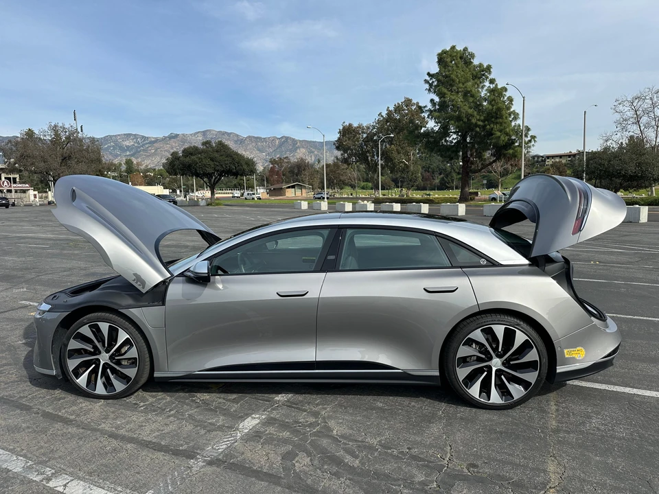 2022 Lucid Air - Image 10 of 31