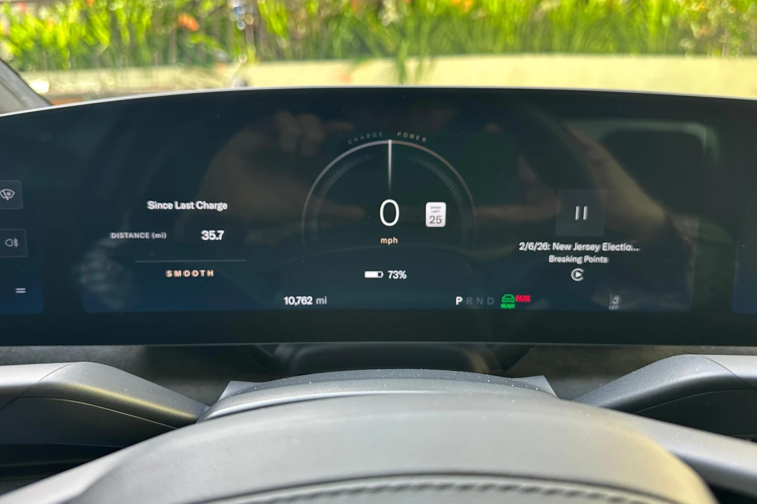 2022 Lucid Air - Image 27 of 31
