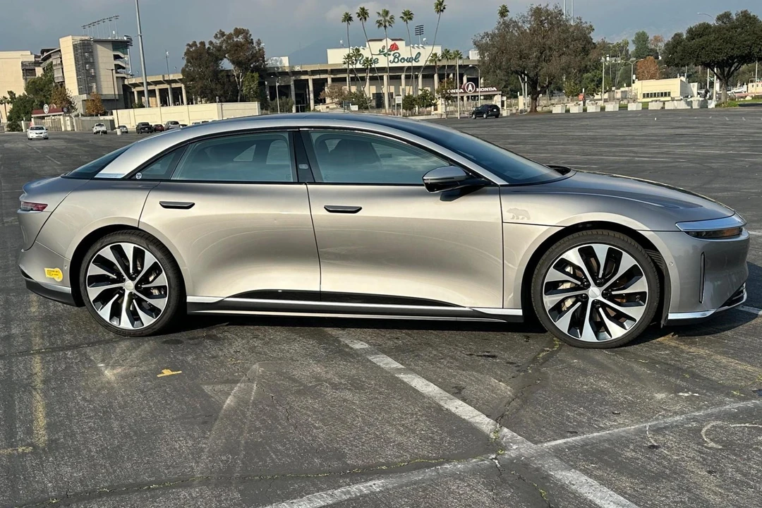 2022 Lucid Air - Image 3 of 31
