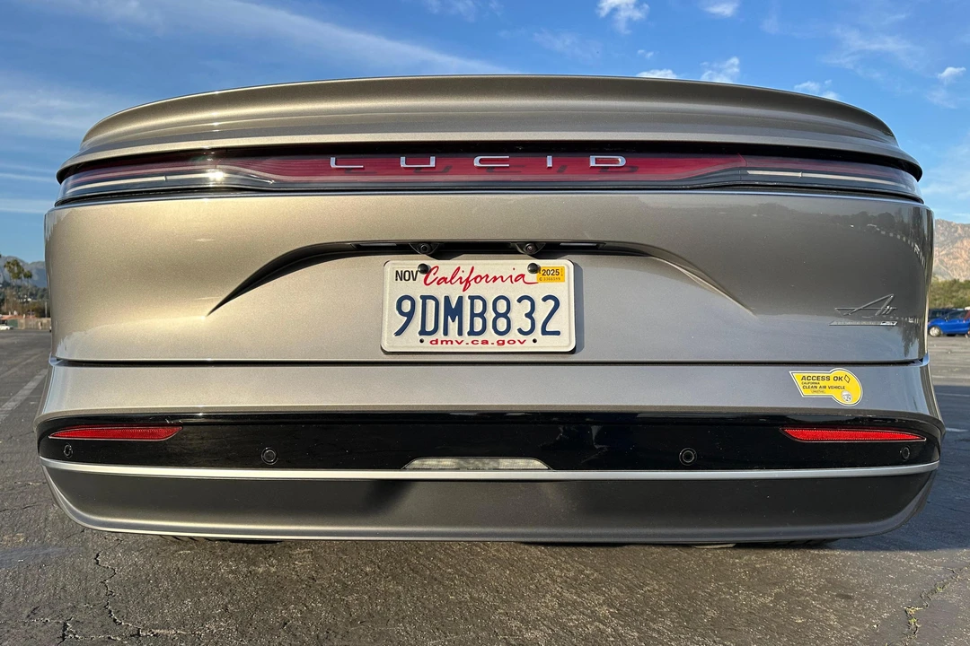 2022 Lucid Air - Image 12 of 31
