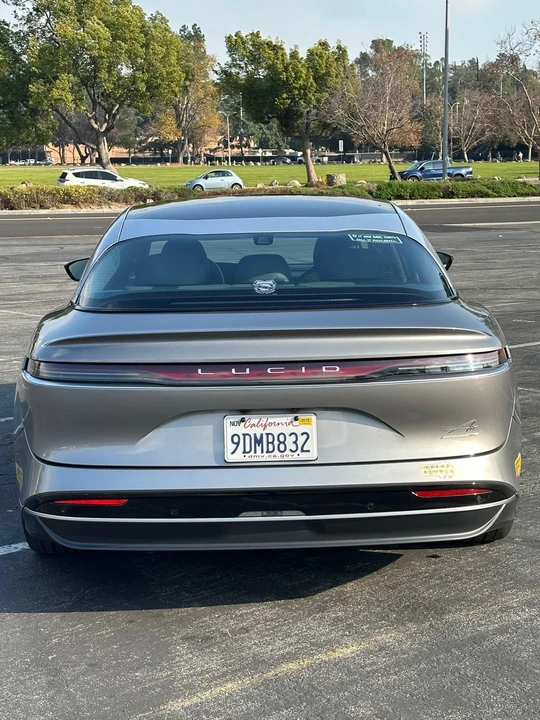 2022 Lucid Air - Image 11 of 31