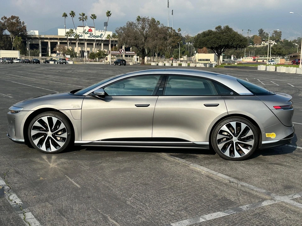 2022 Lucid Air - Image 9 of 31