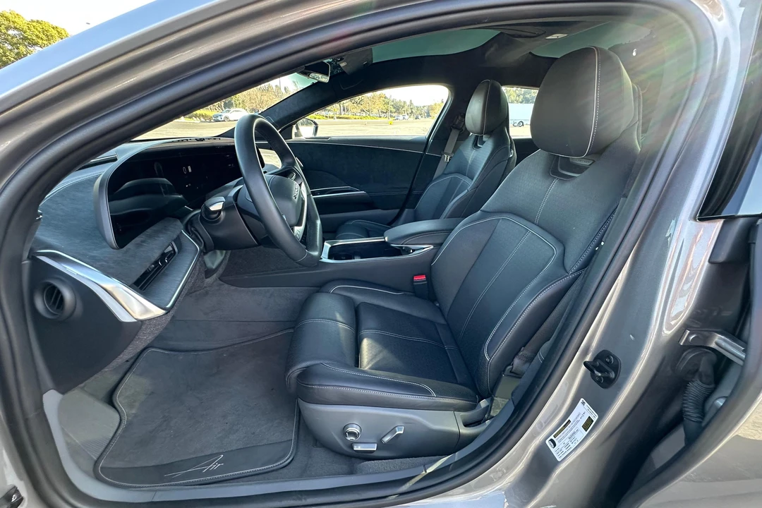 2022 Lucid Air - Image 25 of 31