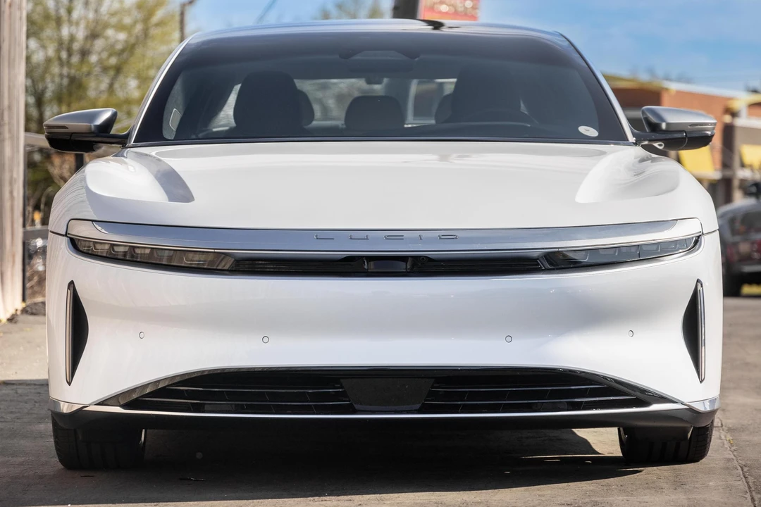 2022 Lucid Air - Image 2 of 31