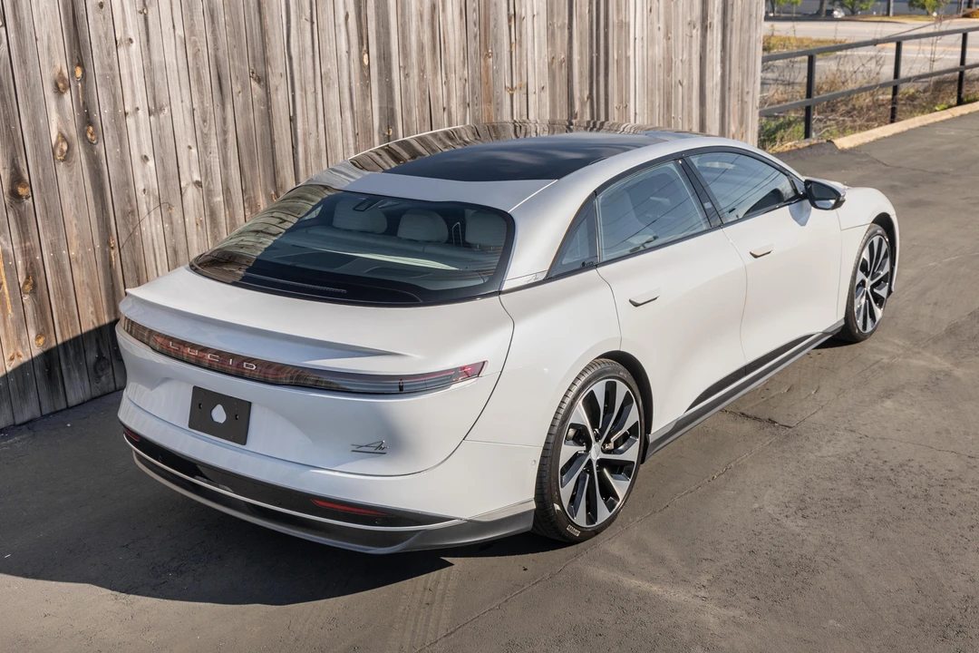 2022 Lucid Air - Image 11 of 31