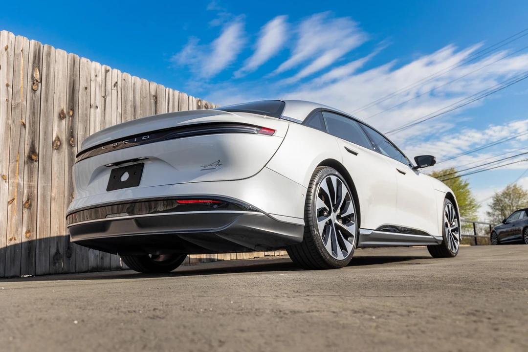 2022 Lucid Air - Image 10 of 31