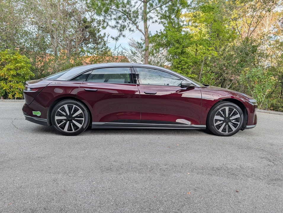 2022 Lucid Air - Image 8 of 31