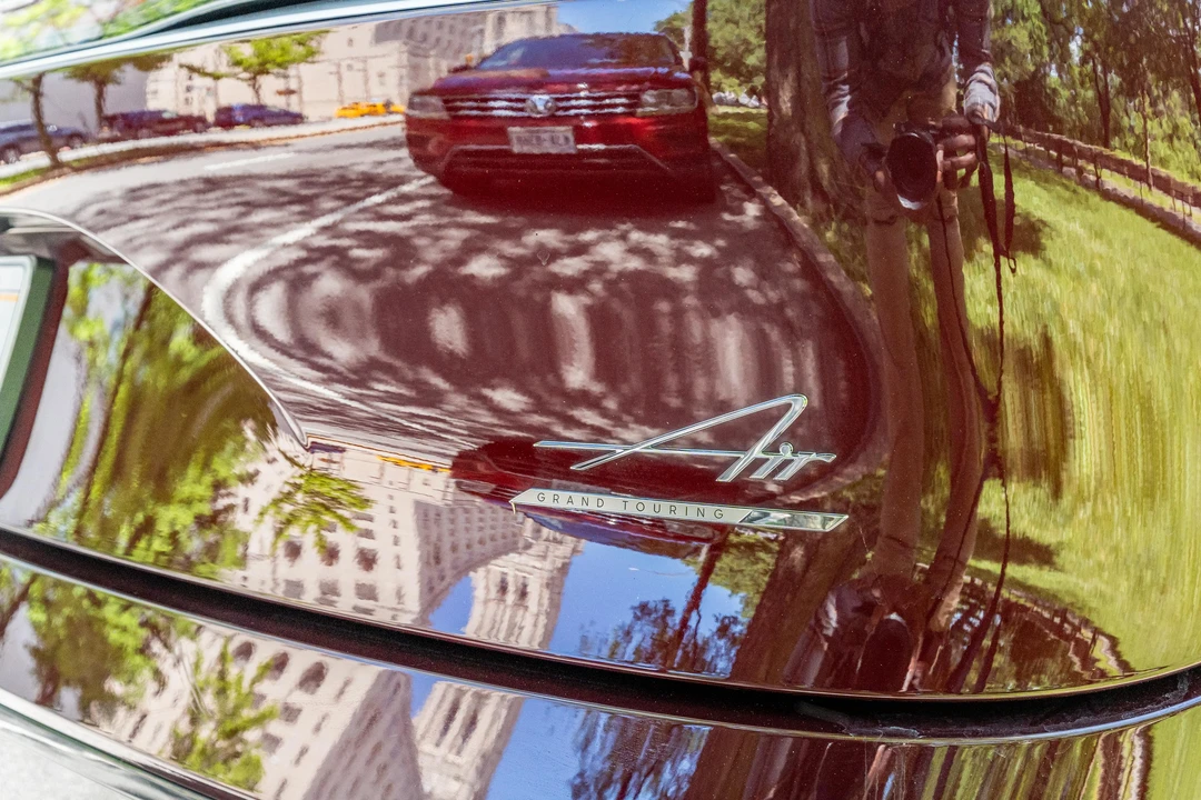 2022 Lucid Air - Image 18 of 31