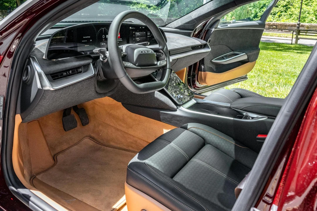 2022 Lucid Air - Image 27 of 31