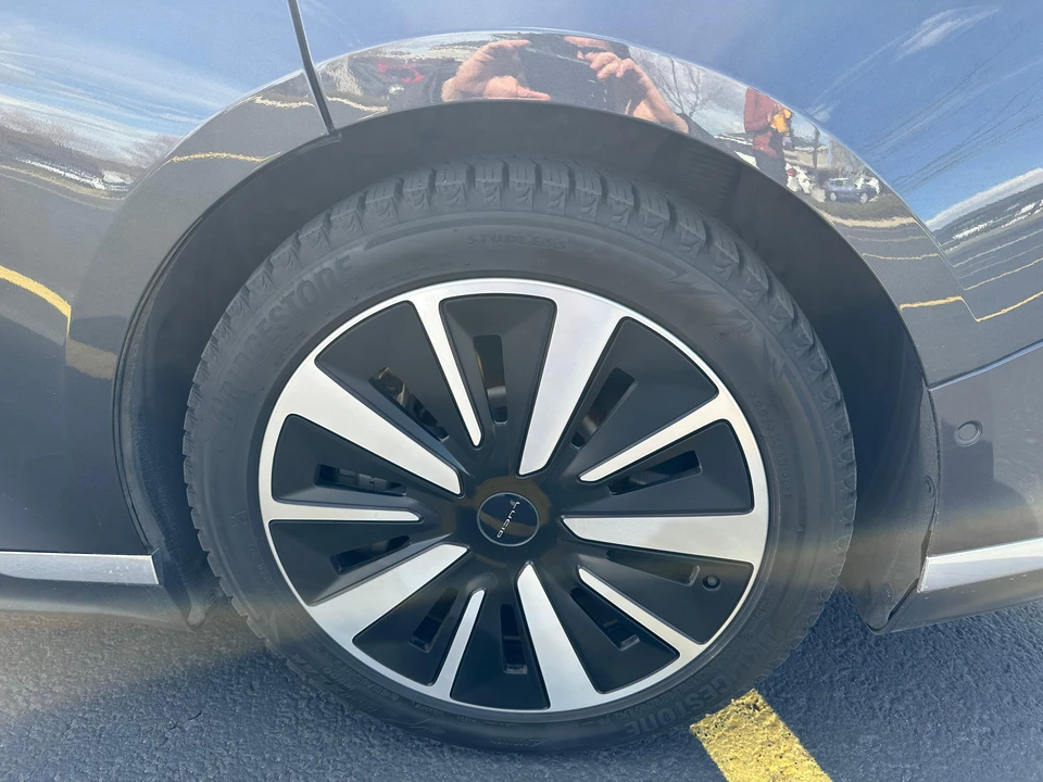 2022 Lucid Air - Image 25 of 31