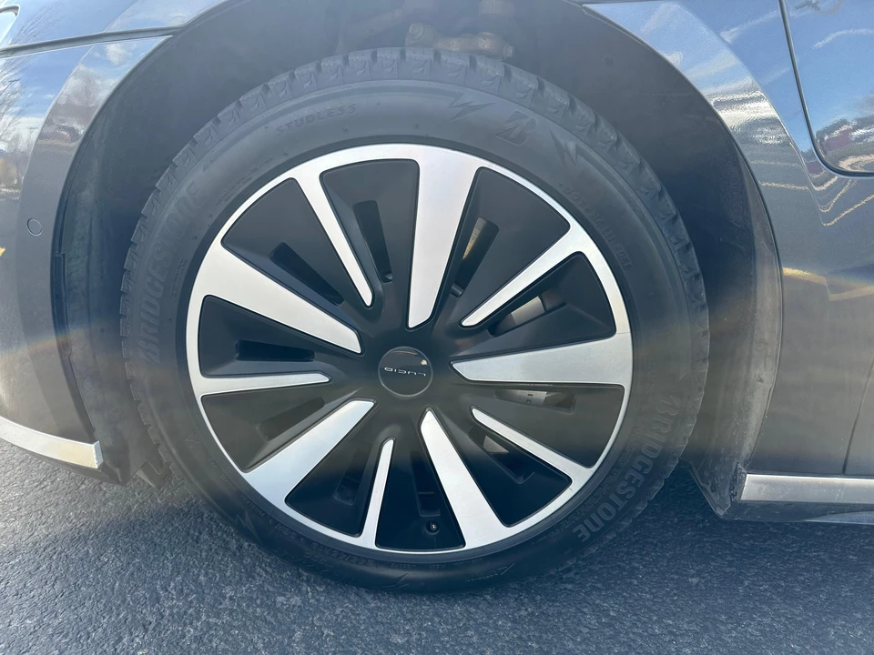 2022 Lucid Air - Image 24 of 31