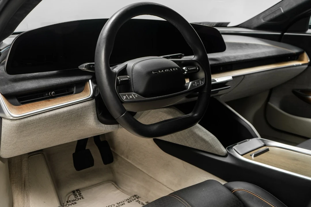 2022 Lucid Air - Image 13 of 21