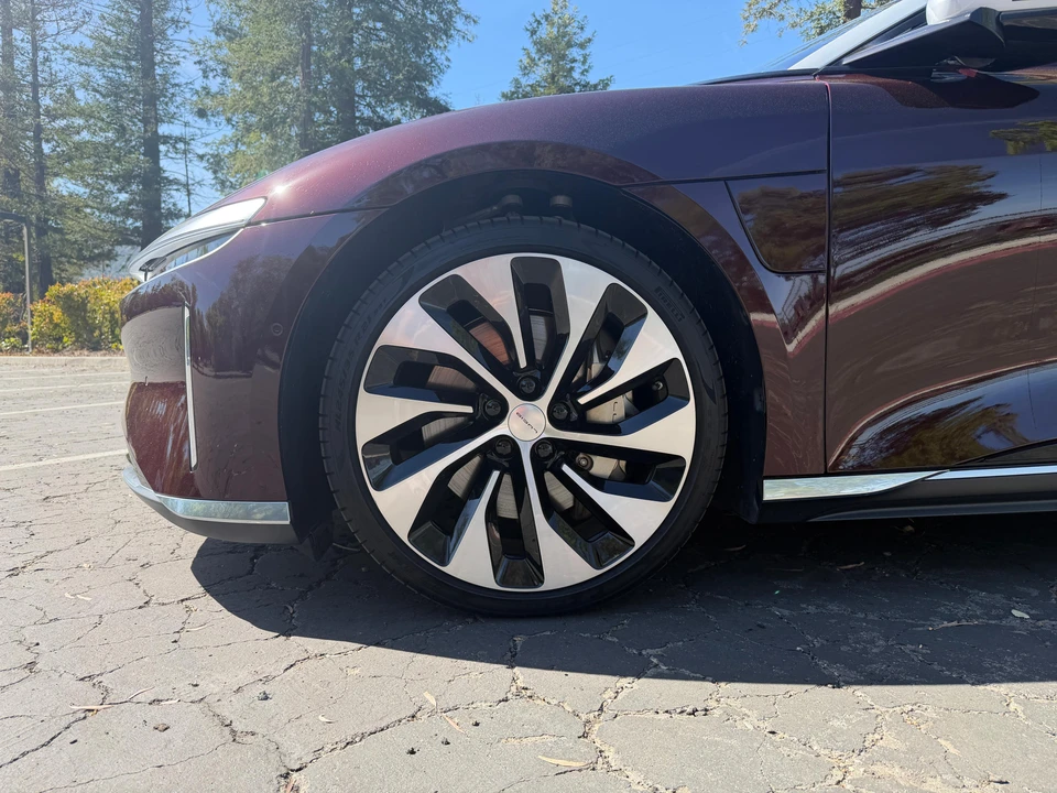 2022 Lucid Air - Image 26 of 31