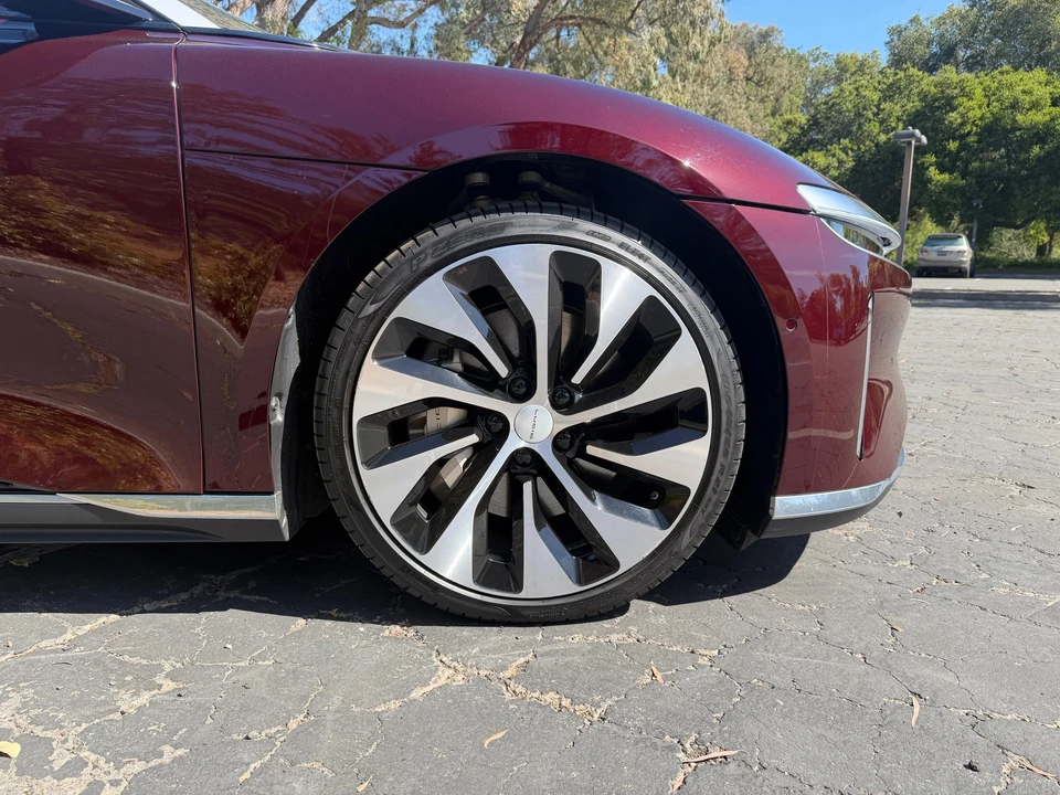 2022 Lucid Air - Image 29 of 31