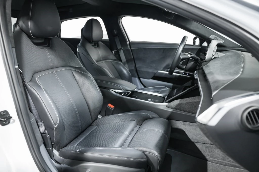 2022 Lucid Air - Image 19 of 21