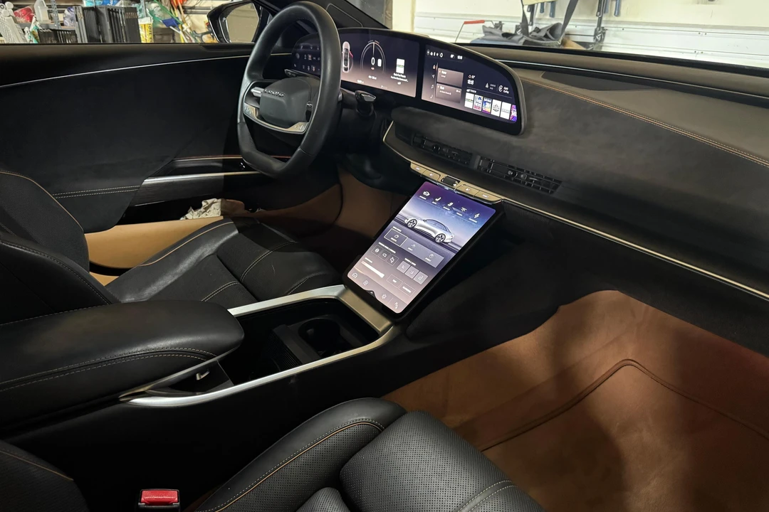 2022 Lucid Air - Image 31 of 31