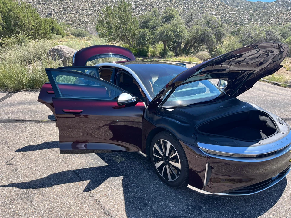 2022 Lucid Air - Image 14 of 31