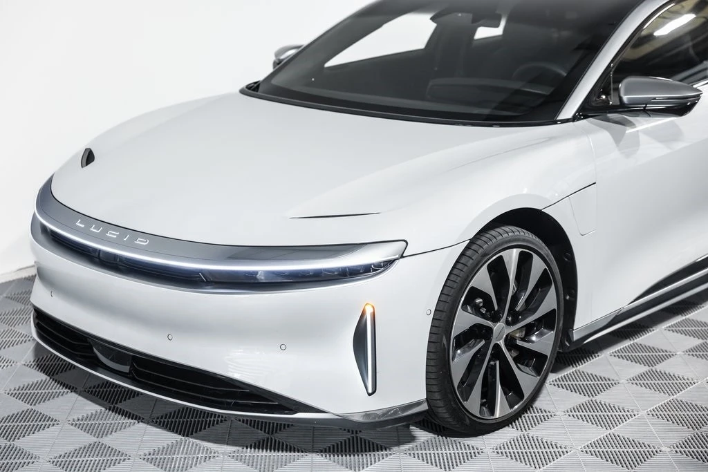 2022 Lucid Air - Image 19 of 21