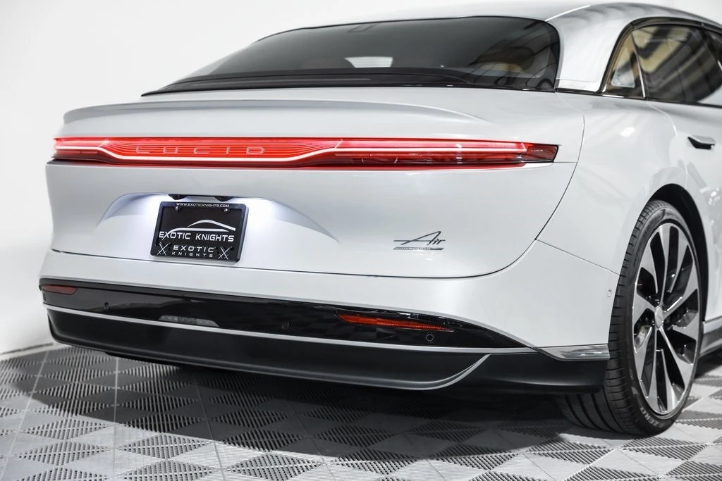 2022 Lucid Air - Image 8 of 21