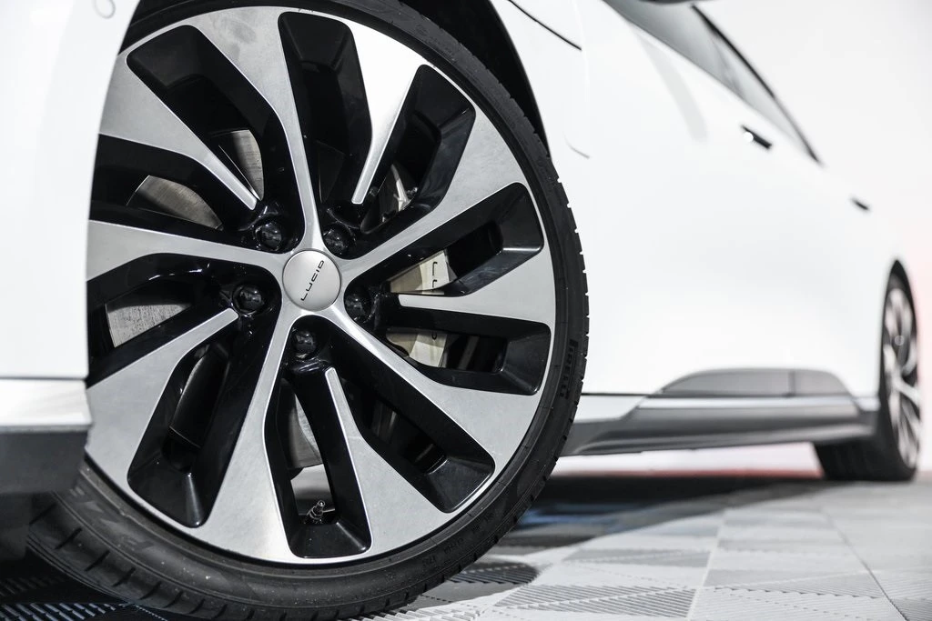 2022 Lucid Air - Image 11 of 21