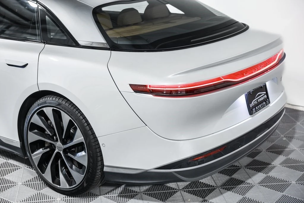 2022 Lucid Air - Image 16 of 21