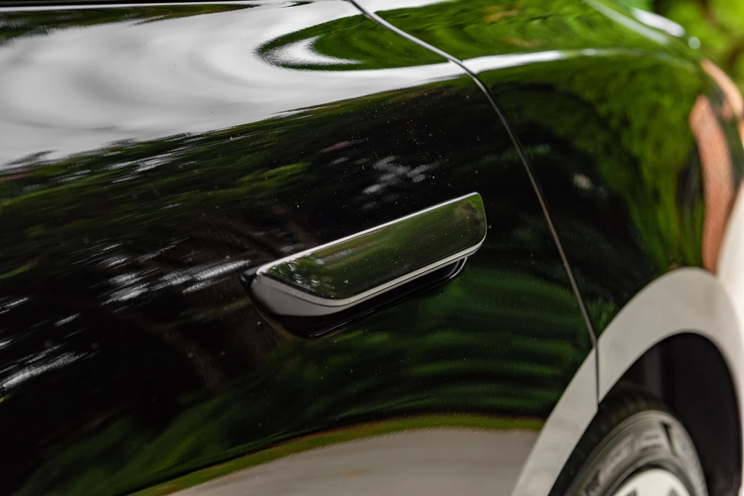2022 Lucid Air - Image 25 of 31