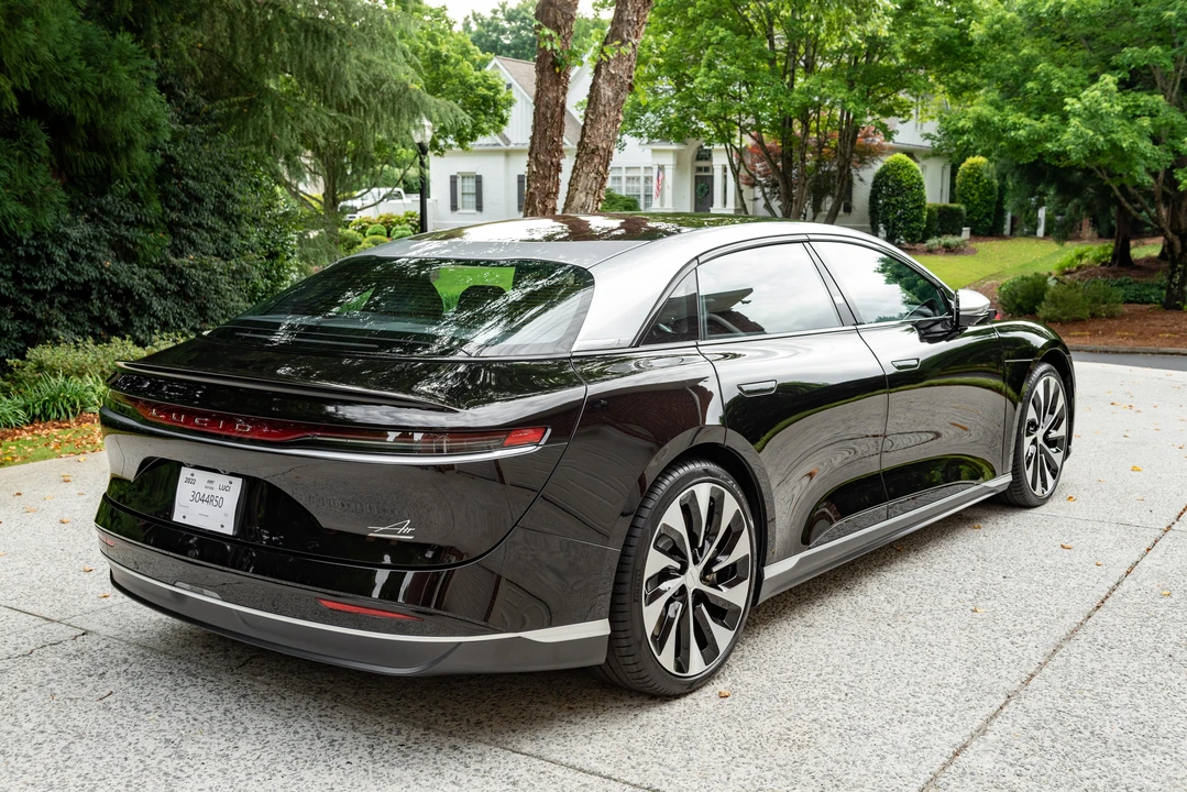 2022 Lucid Air - Image 10 of 31