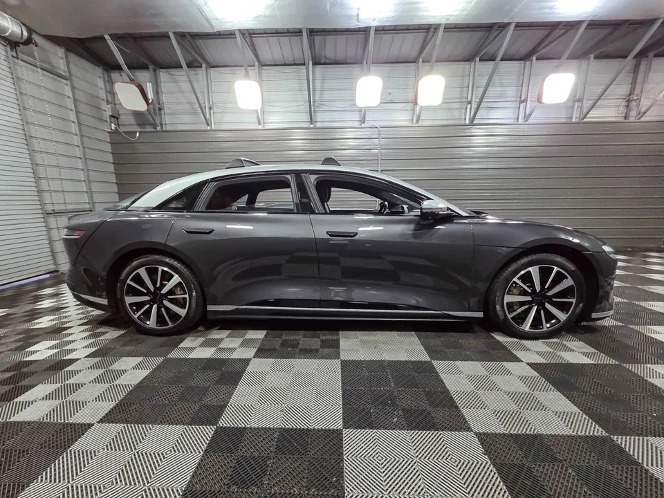 2022 Lucid Air - Image 9 of 12
