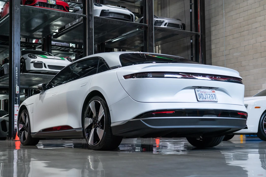 2022 Lucid Air - Image 18 of 31