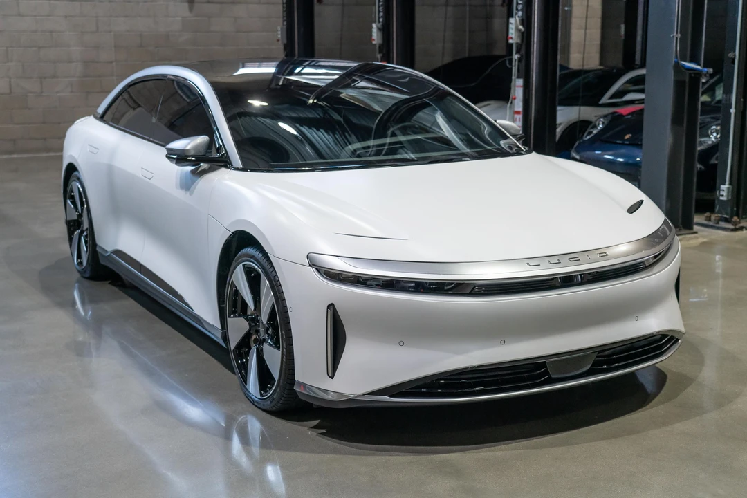 2022 Lucid Air - Image 29 of 31