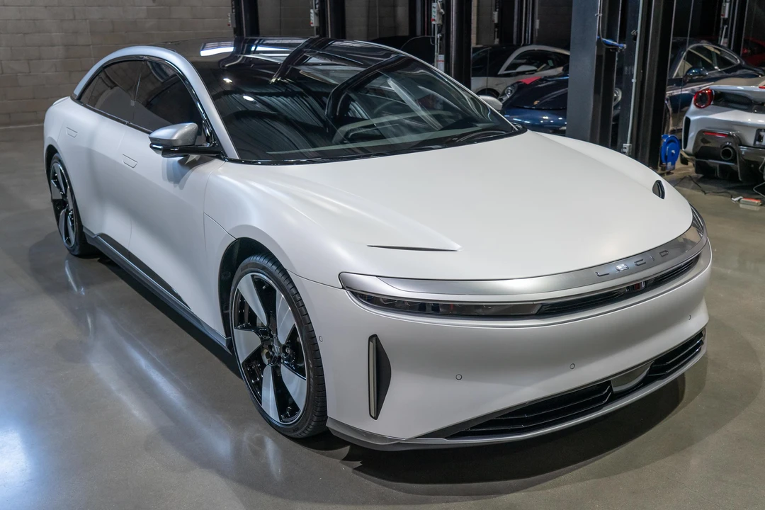 2022 Lucid Air - Image 28 of 31