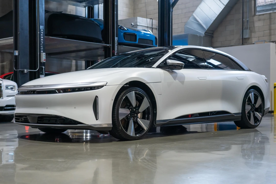 2022 Lucid Air - Image 16 of 31