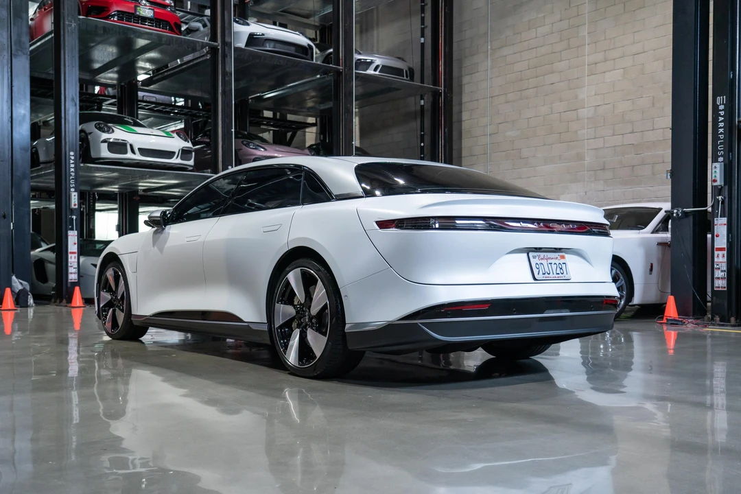 2022 Lucid Air - Image 17 of 31