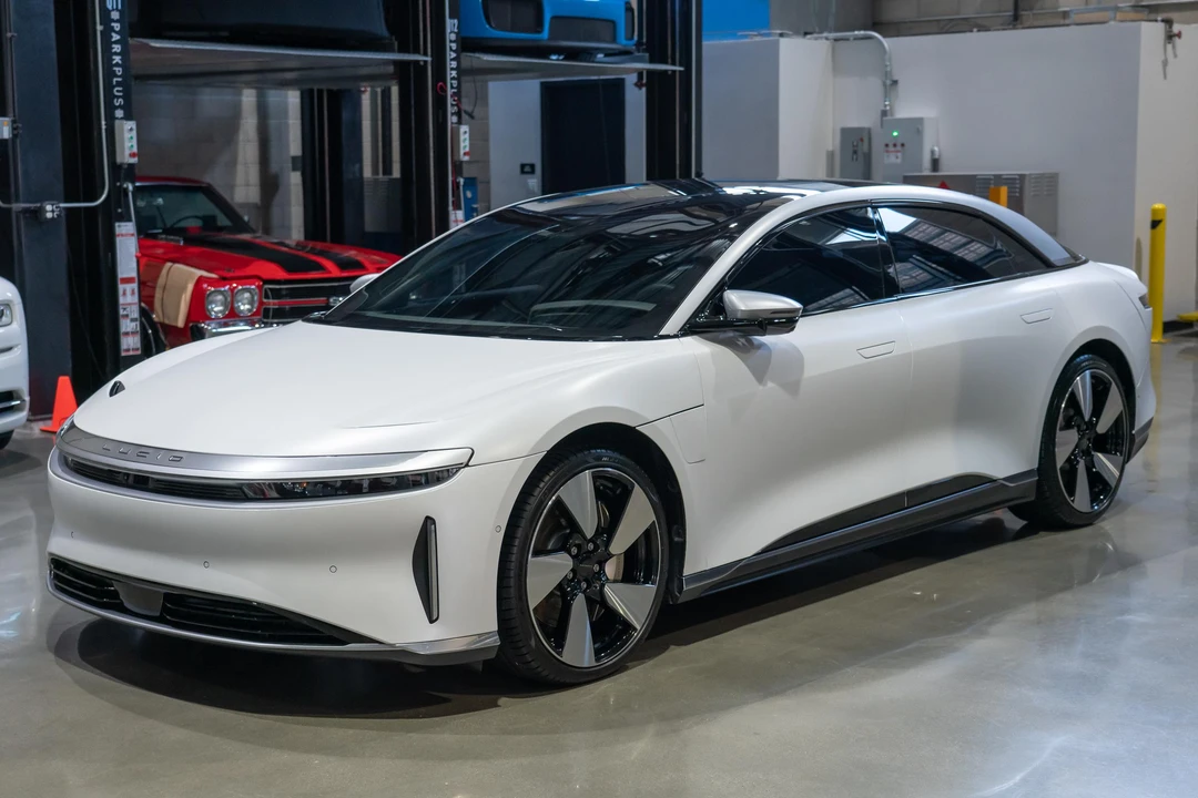 2022 Lucid Air - Image 15 of 31