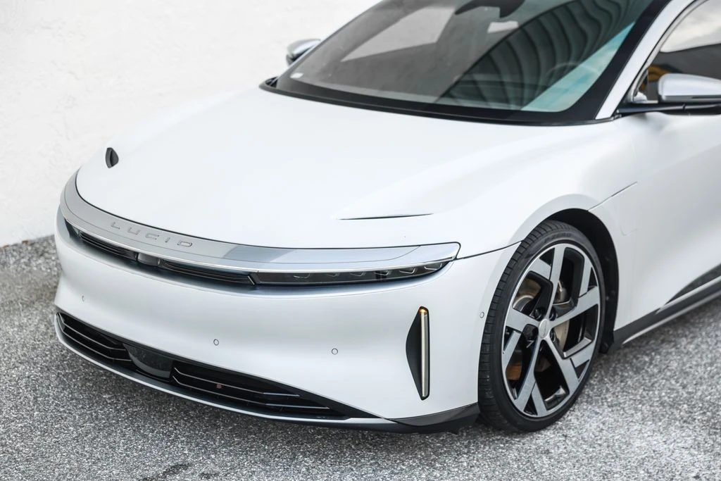 2022 Lucid Air - Image 18 of 21