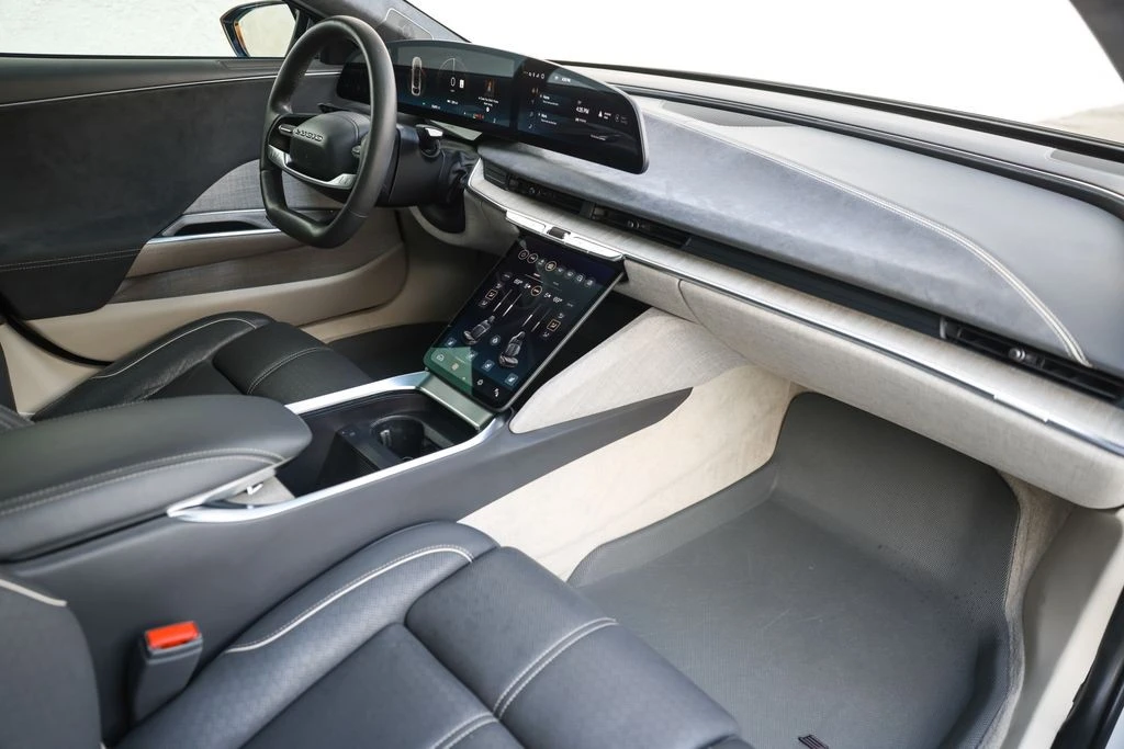 2022 Lucid Air - Image 19 of 21