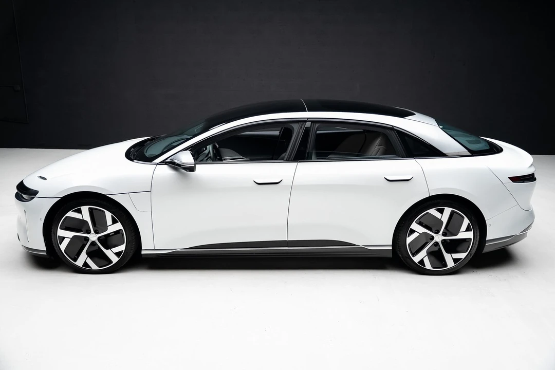 2022 Lucid Air - Image 16 of 21