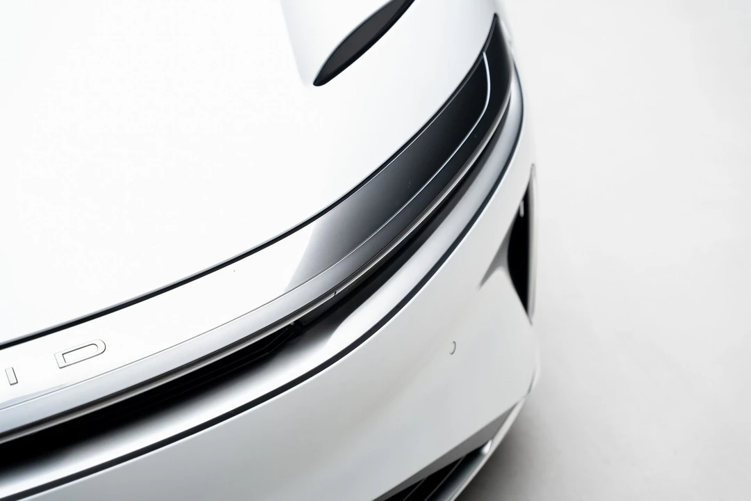 2022 Lucid Air - Image 10 of 21