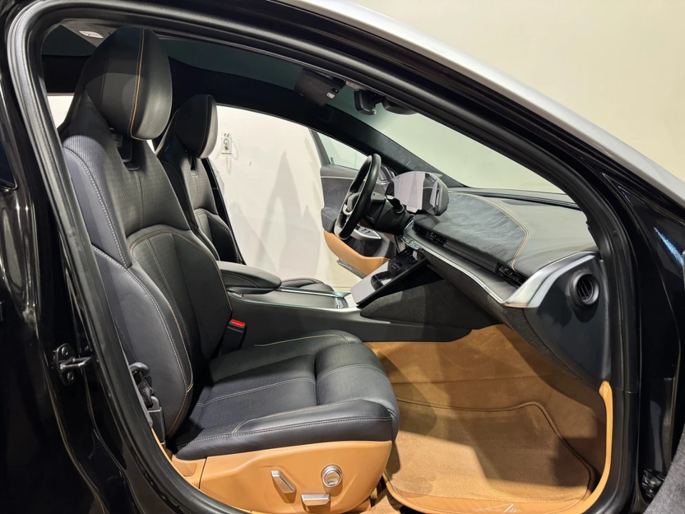 2022 Lucid Air - Image 13 of 21