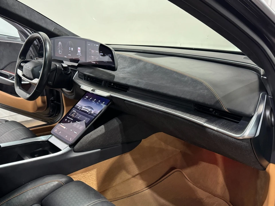 2022 Lucid Air - Image 12 of 12