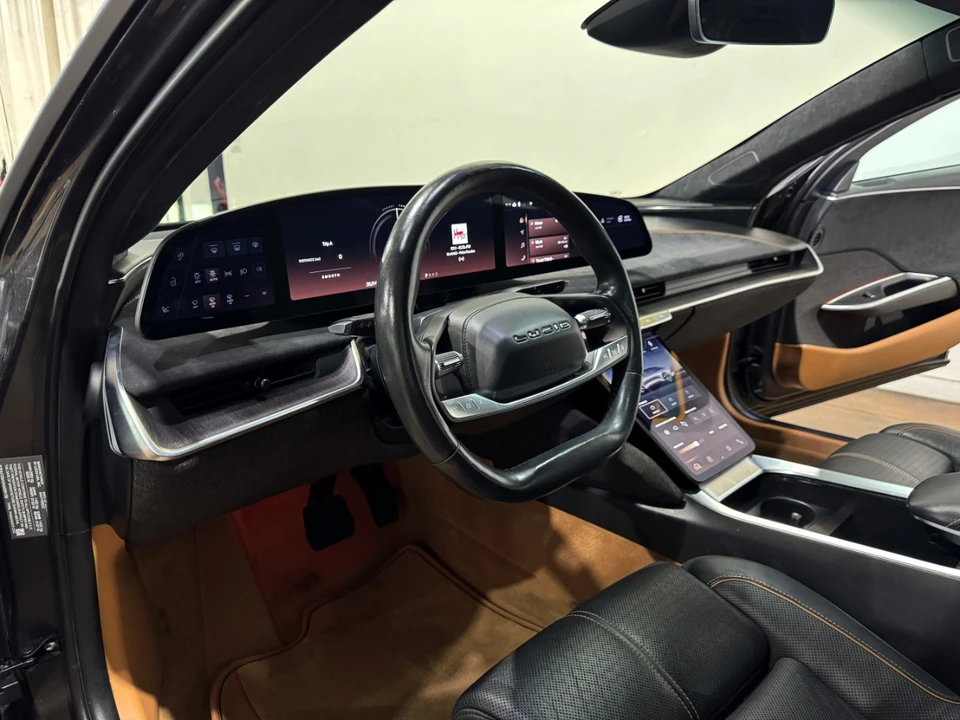 2022 Lucid Air - Image 10 of 12
