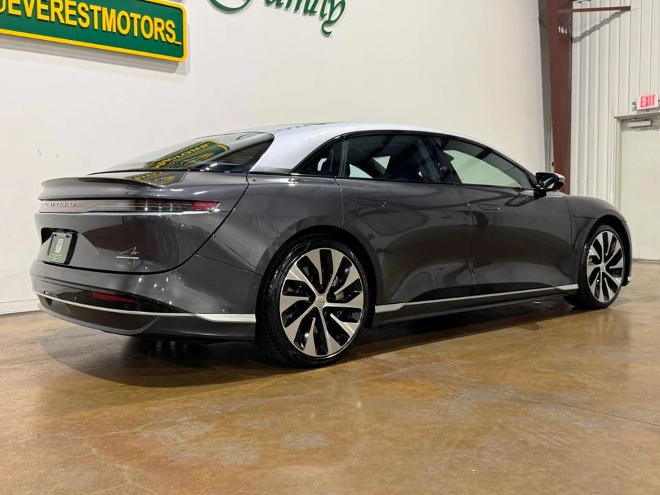 2022 Lucid Air - Image 8 of 12