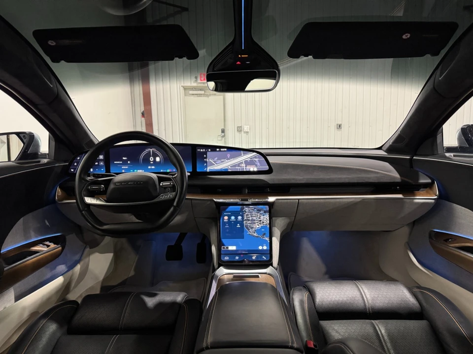 2022 Lucid Air - Image 18 of 21
