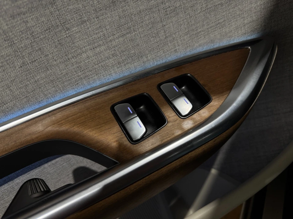 2022 Lucid Air - Image 20 of 21