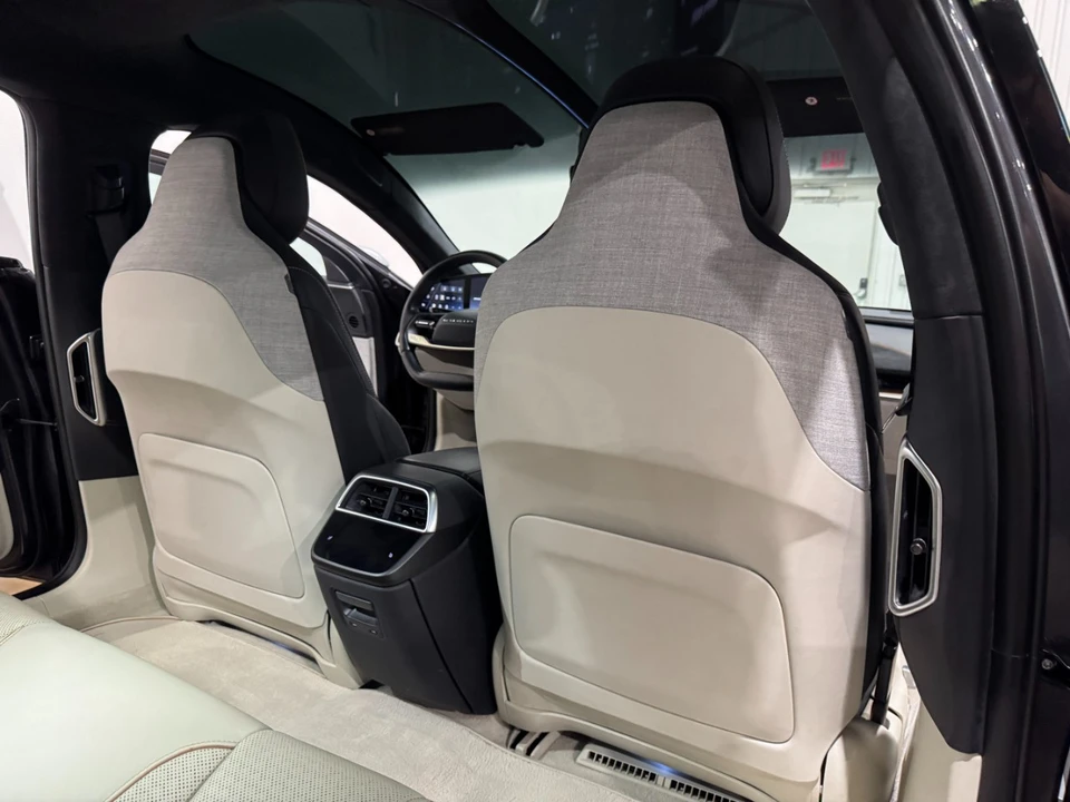 2022 Lucid Air - Image 16 of 21