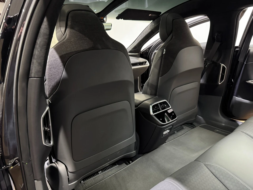 2022 Lucid Air - Image 17 of 21