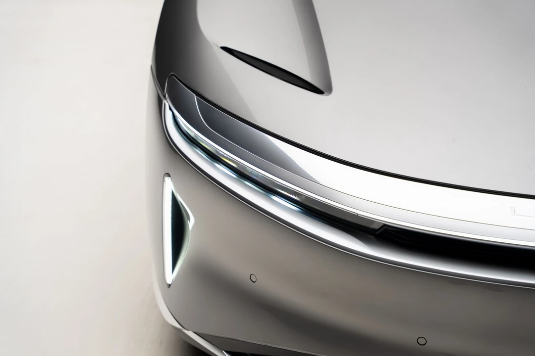 2022 Lucid Air - Image 11 of 12