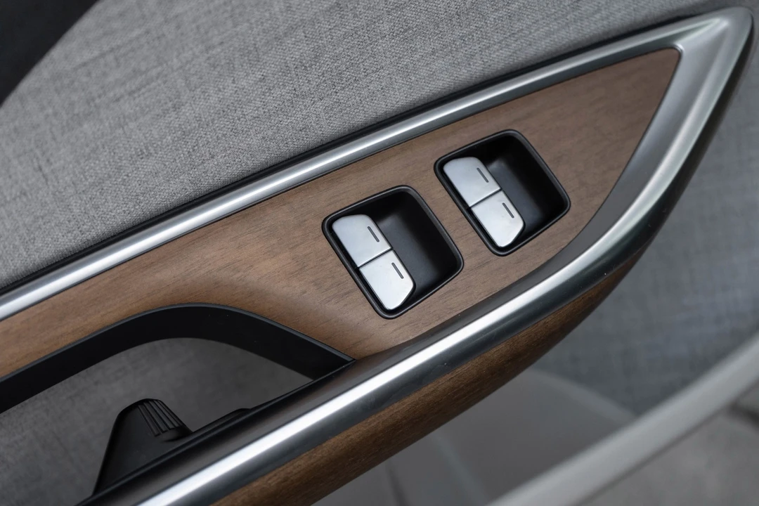 2022 Lucid Air - Image 12 of 21
